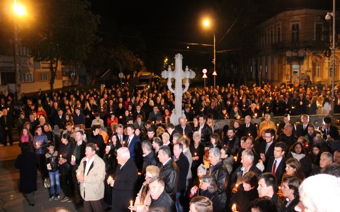 APEL! Pompierii îi roagă pe sătmăreni să nu dea foc la biserici în noaptea de Paște