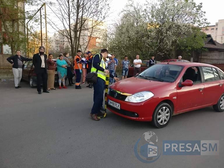 FOTO&VIDEO. Fetiță lovită de o mașină în municipiul Satu Mare