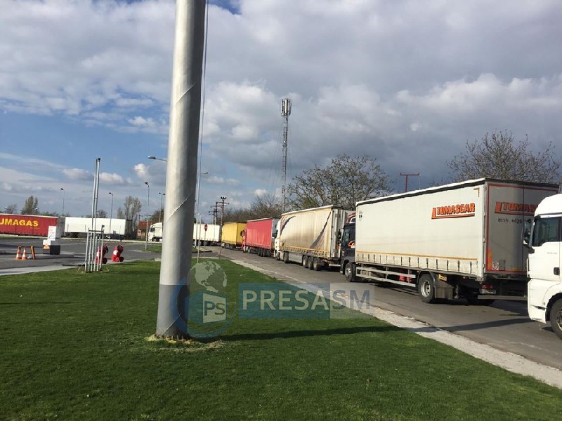 Ungaria interzice accesul unor categorii de mașini, timp de două zile