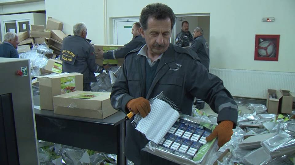 VIDEOREPORTAJ. Captură istorică de țigări la Halmeu. Cea mai mare lovitură din istoria punctului de trecere