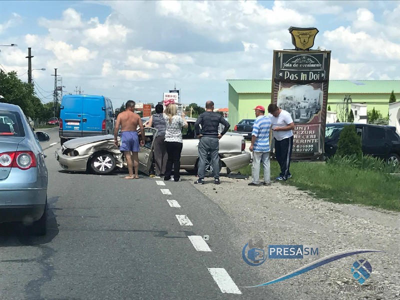 FOTO. Accident cu două victime în municipiul Satu Mare, pe Bulevardul Lucian Blaga