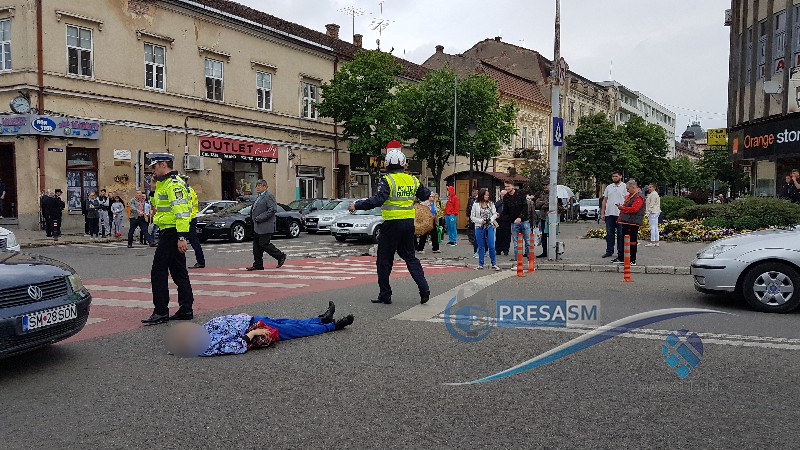 FOTO&VIDEO. Accident CRUNT în centrul Sătmarului. Femeie lovită pe trecere de pietoni