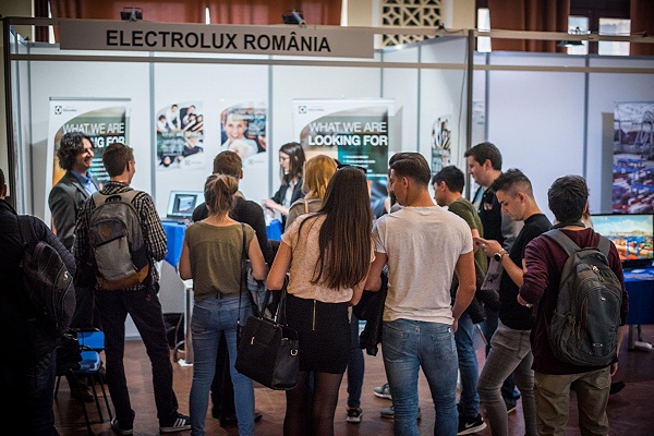 E pe bune! Primăria Satu Mare, premiu național pentru cel mai bun program pentru tineri