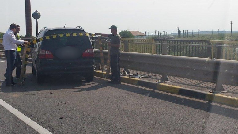 Un polonez și-a ”parcat” mașina într-un parapet, între Satu Mare și Carei