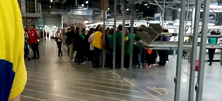 FOTO. Proteste la Draxlmaier. Ce spune conducerea societății și ce soluții s-au găsit