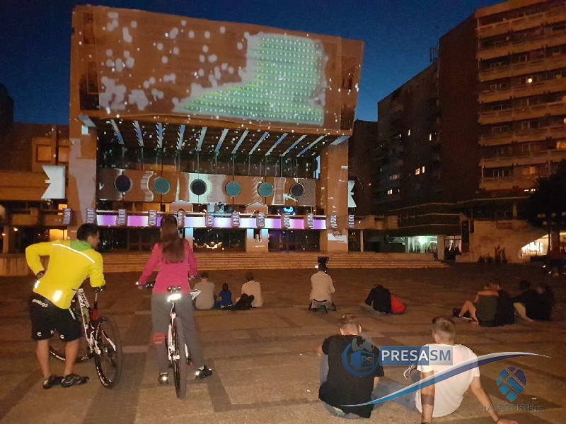 FOTO&VIDEO. Premieră în Satu Mare. Proiecții tridimensionale pe Casa de Cultură