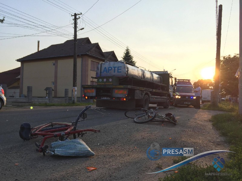 Biciclist lovit de un autocamion. Victima a ajuns direct la Urgențe