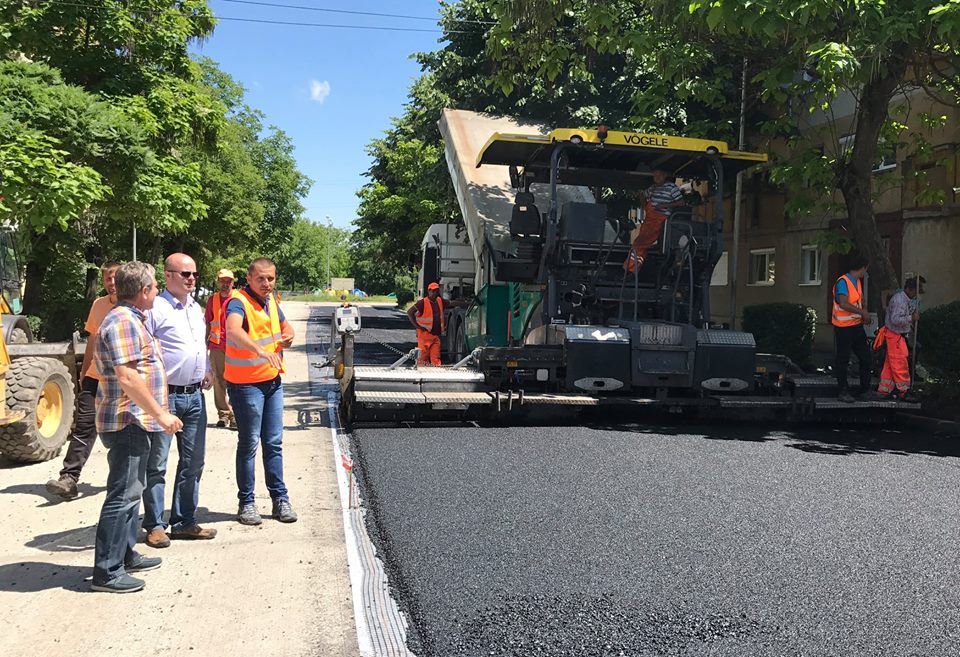 FOTOGALERIE. Se asfaltează, în sfârșit, Bulevardul Independenței din Satu Mare