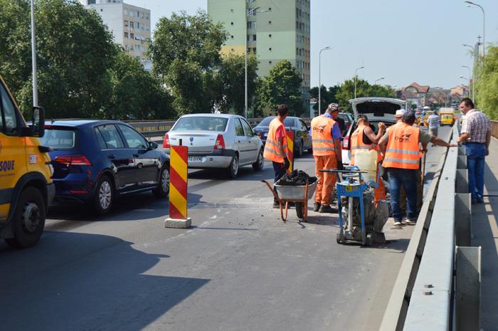 Sensul de la Burdea, reconfigurat. Amenzi uriașe pentru firma care repară Podul Decebal?!