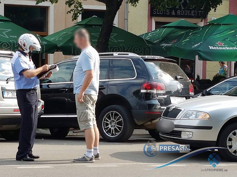 VIDEO&FOTO. Un polițist rutier a făcut singur ordine în centrul Sătmarului