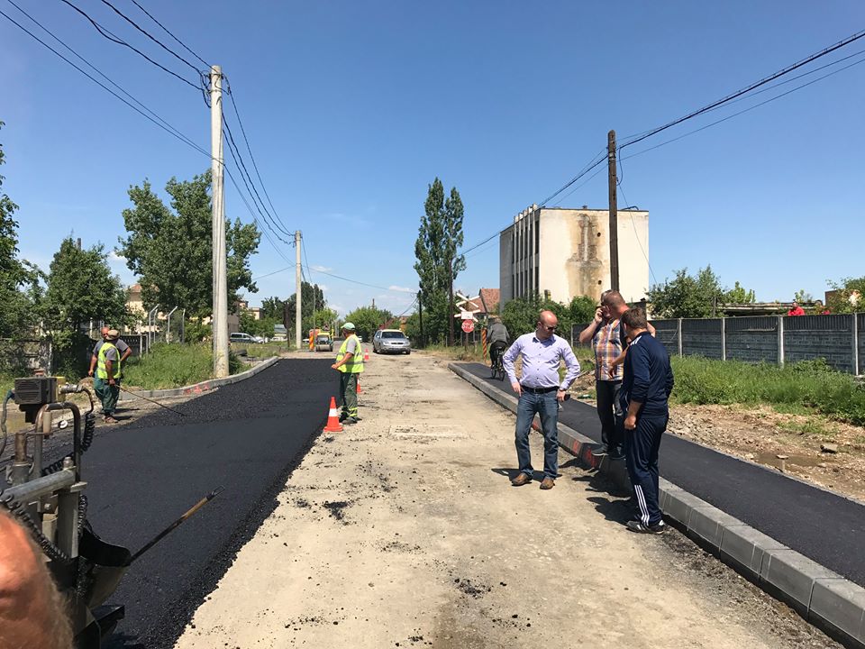 FOTOGALERIE. Cea mai horror stradă din municipiul Satu Mare a fost asfaltată