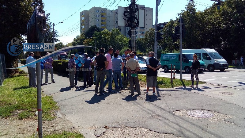 FOTO. Începe construcția sensului giratoriu la baza Podului Golescu (Drumul Careiului)