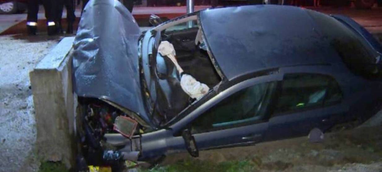 Accident cu 5 victime în județul Satu Mare. A intrat cu mașina într-un cap de pod