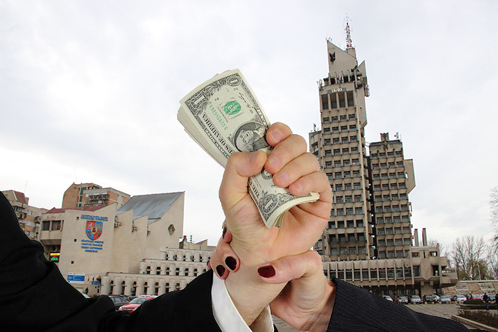 BUGETOFAGI! CJ Satu Mare are de două ori mai mulți angajați decât CJ Bihor!