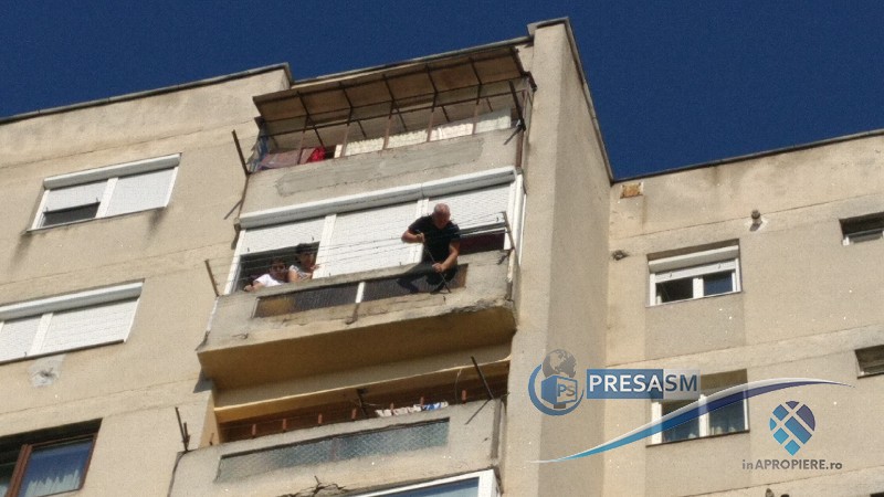 FOTO&VIDEO. Pericol la blocurile din Micro 16, în Satu Mare. Au intervenit pompierii
