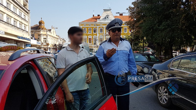 FOTO&VIDEO. Tupeu fenomenal! Cum a sfidat un taximetrist Poliția în centrul Sătmarului