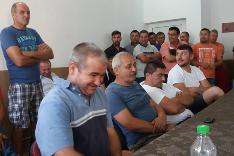 SCANDAL MONSTRU. Prima comună în care se cer alegeri anticipate. La un an de la alegeri