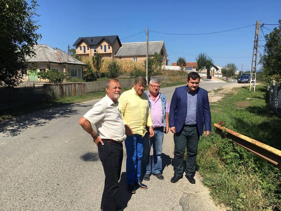 FOTO. Deputatul Petric și președintele Pataki, pe teren. Soluții pentru dezvoltarea Țării Codrului