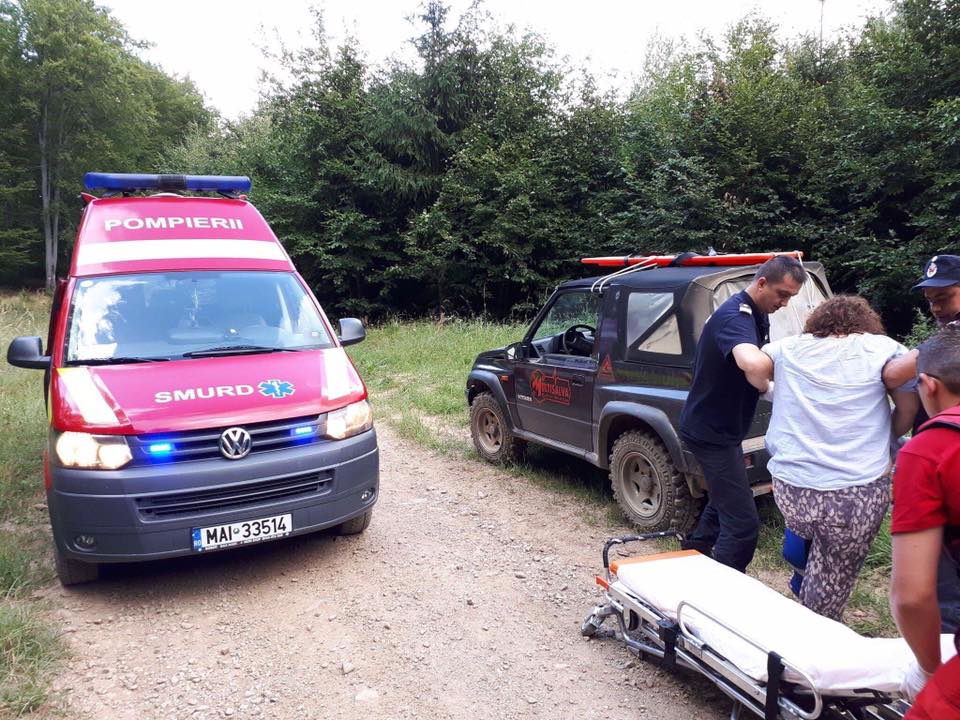 FOTO&VIDEO. Femeie din Ungaria, rănită grav pe munte, în zona Negrești-Oaș
