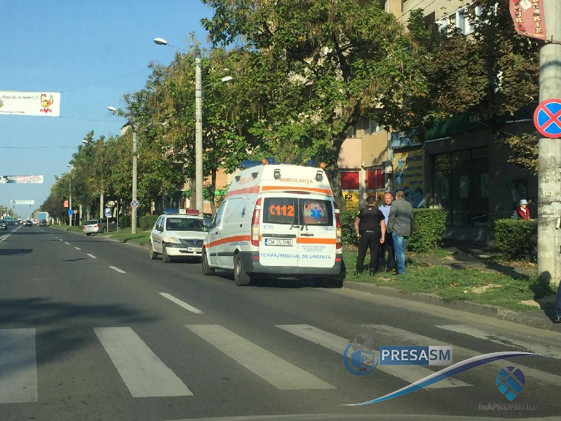 Accident pe Drumul Careiului. Tânăr lovit de o mașină pe trecerea de pietoni