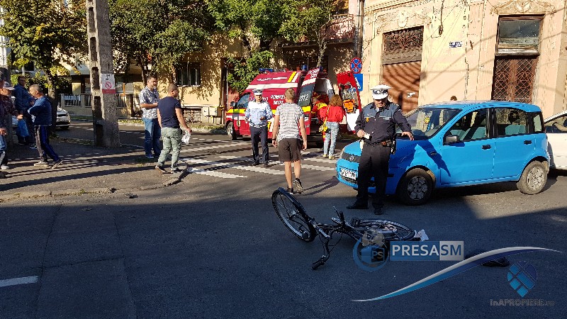 FOTO&VIDEO. Accident grav în Satu Mare. Biciclist lovit de o mașină în zona centrală