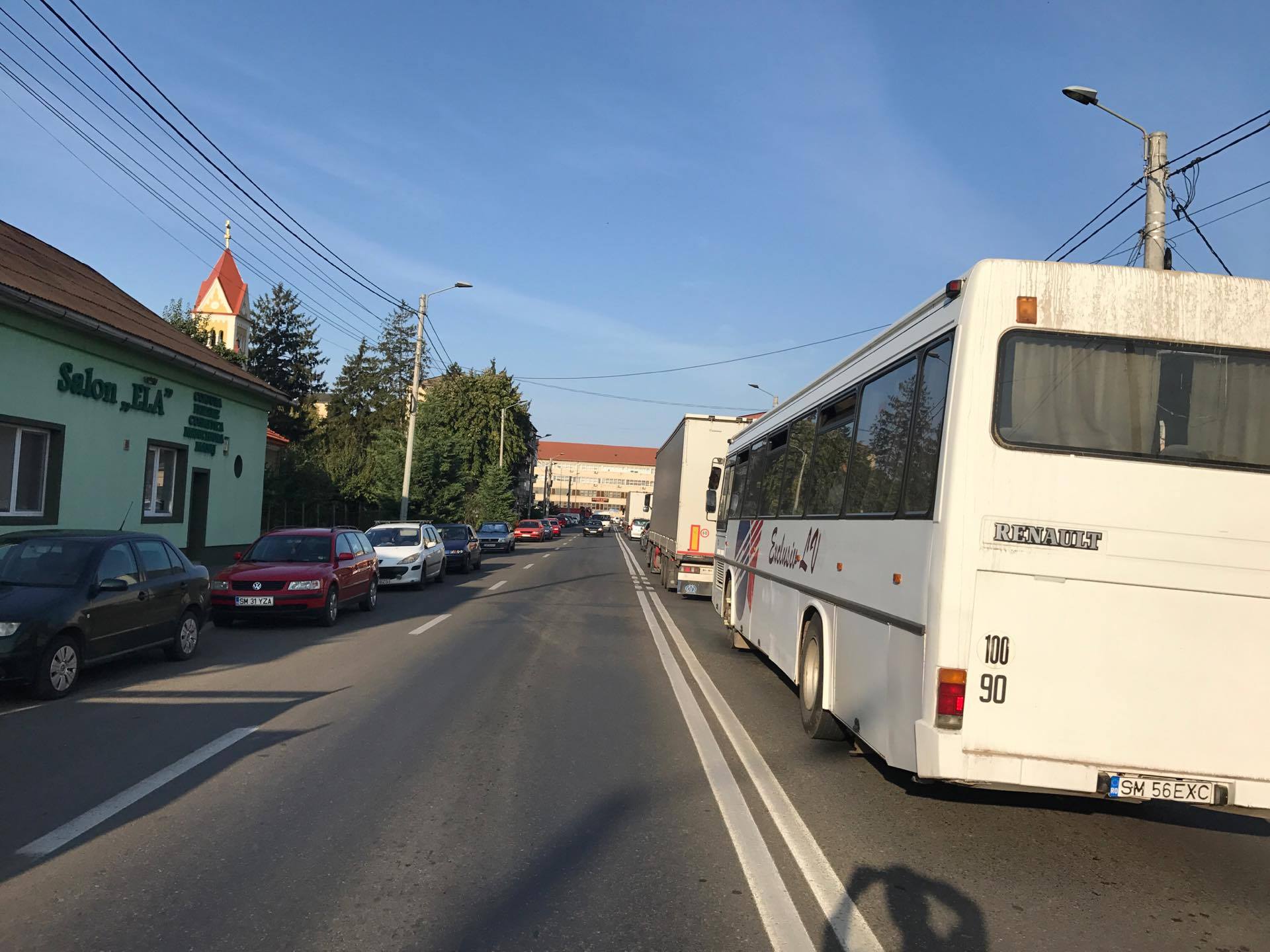 DEMERS. Șoferii cer introducerea mai multor sensuri giratorii în municipiul Satu Mare