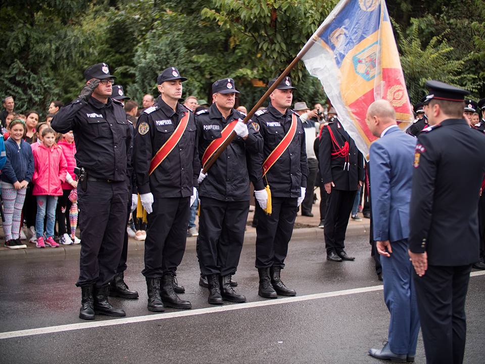 Veste bună pentru tinerii din Satu Mare! Pompierii caută ofițeri și subofițeri