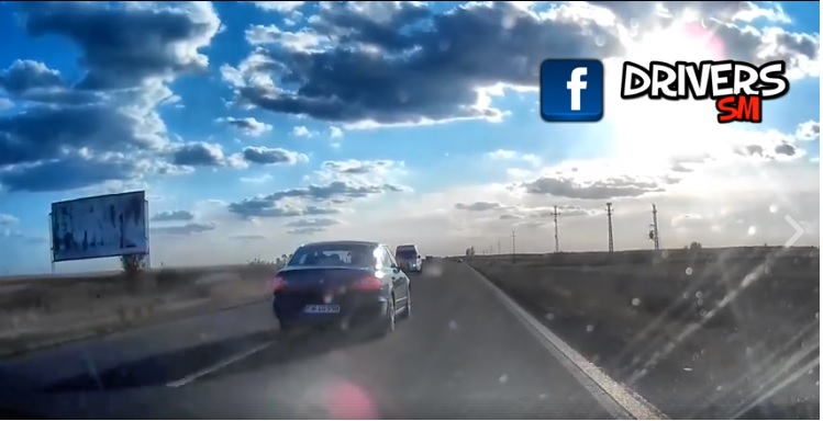 VIDEO. La un pas de tragedie. Accident frontal evitat în ultima clipă