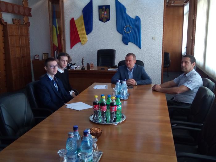 FOTO. Elevii de 10 pe linie ai Sătmarului, premiați de Guvernul României