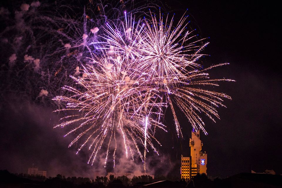 VIDEO. Un sătmărean, de 19 ani, succes mondial la un concurs de focuri de artificii