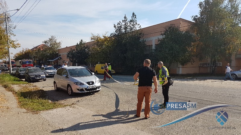 FOTO&VIDEO. Accident ca-n filme în Satu Mare. Bărbat în stare gravă la Urgențe