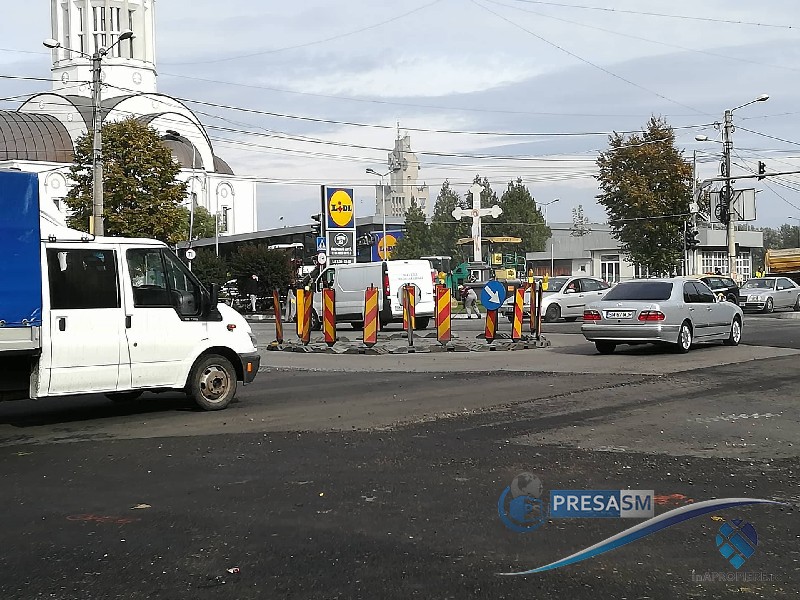 FOTOGALERIE. Sens giratoriu funcțional la Crinul! Semafoarele au fost dezafectate