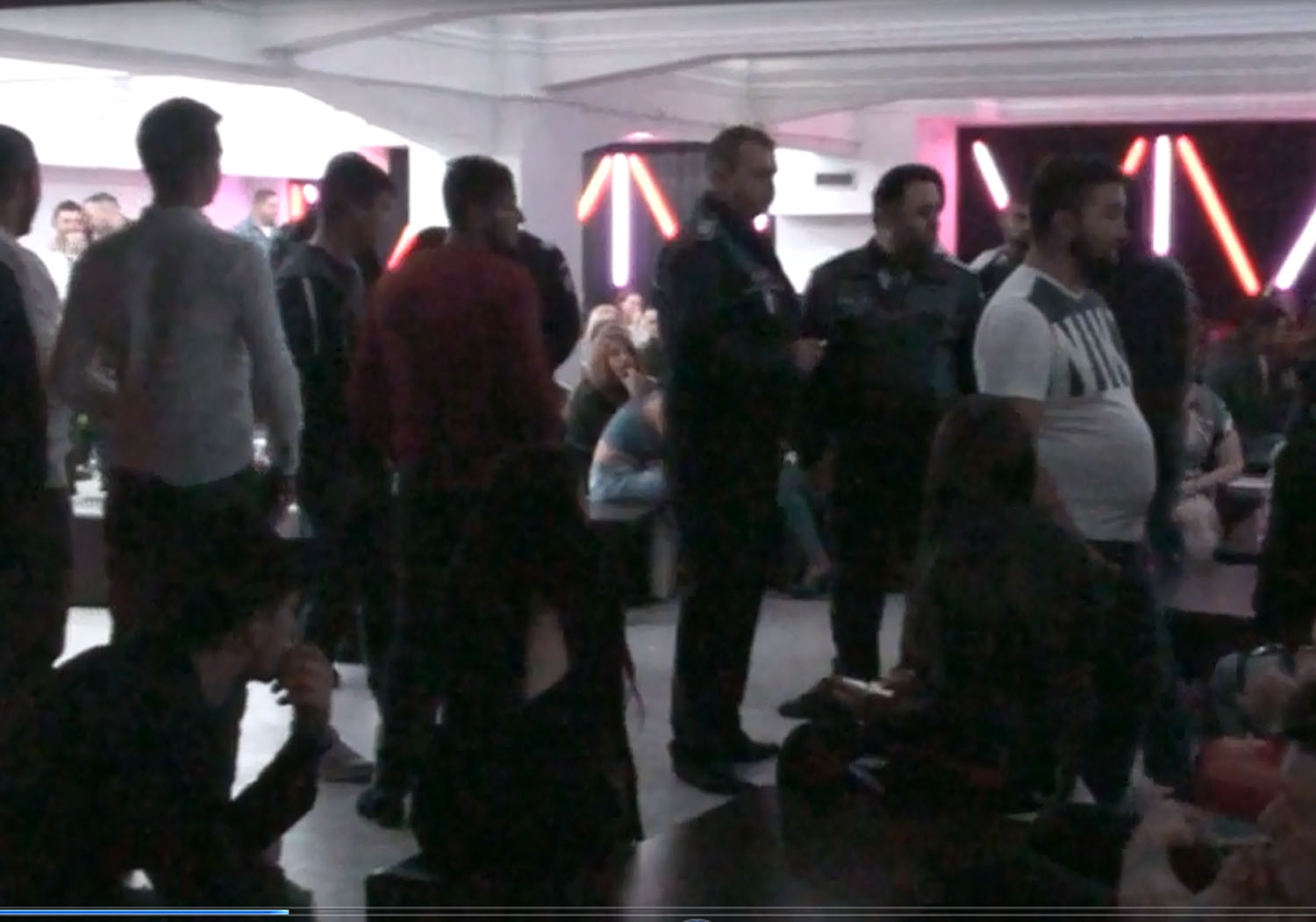 FOTOGALERIE. Droguri la liber în cluburile din Sătmar. Traficanți prinși de polițiști