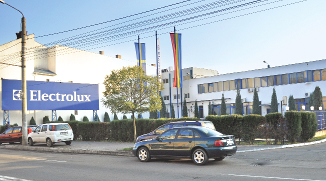 Protestul ”majorității” muncitorilor de la Electrolux care nu sunt în grevă: ”Ne este frică”