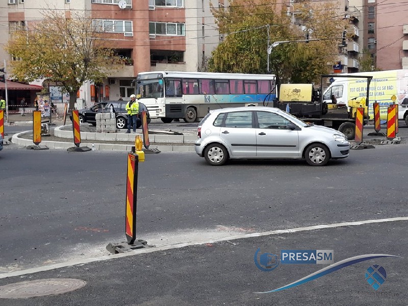 FOTO. Lucrările la sensul giratoriu de la Crinul, avansate. Se fac ultimele lucrări