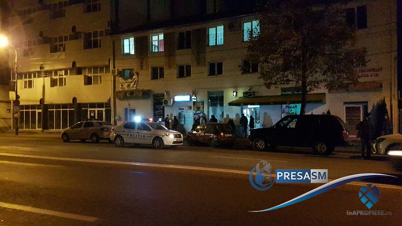 FOTO/VIDEO. A scos cuțitul într-un bar din Satu Mare. Polițiștii au intervenit în forță