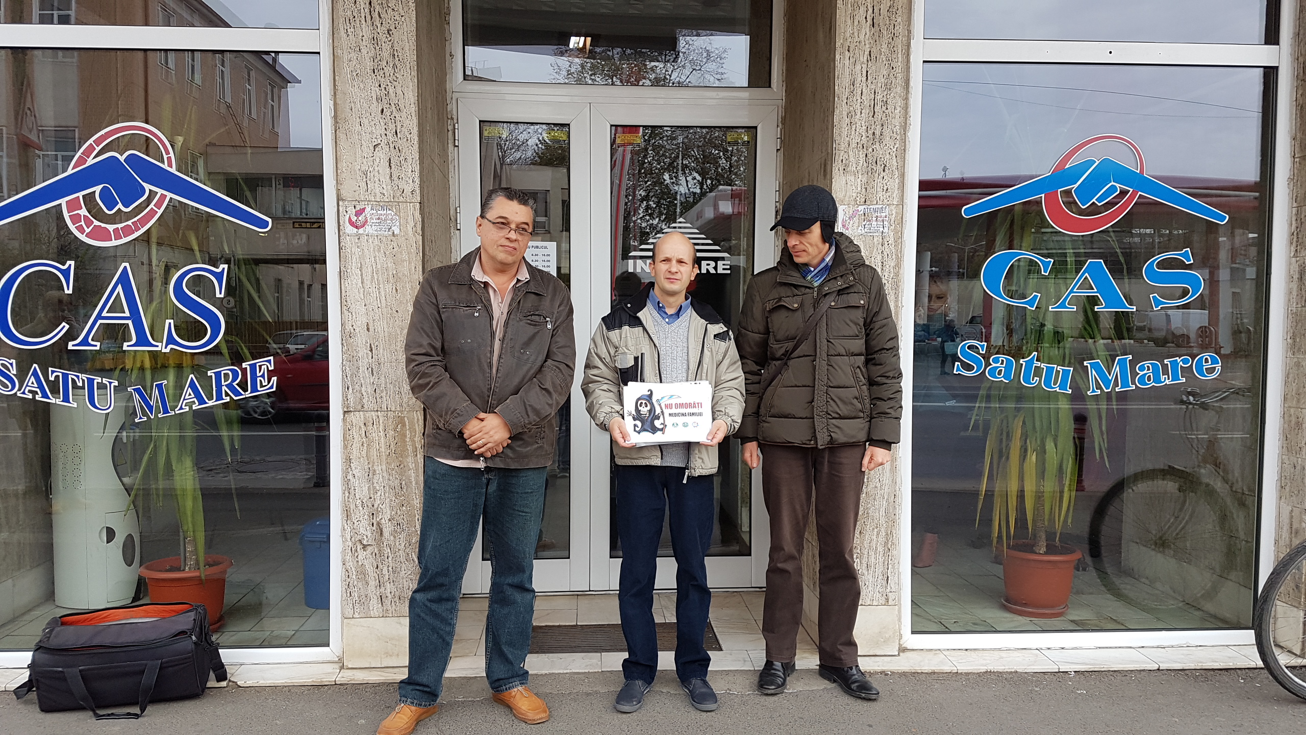 FOTO/VIDEO. PROTEST. Medicii de familie au ieșit în stradă în Satu Mare