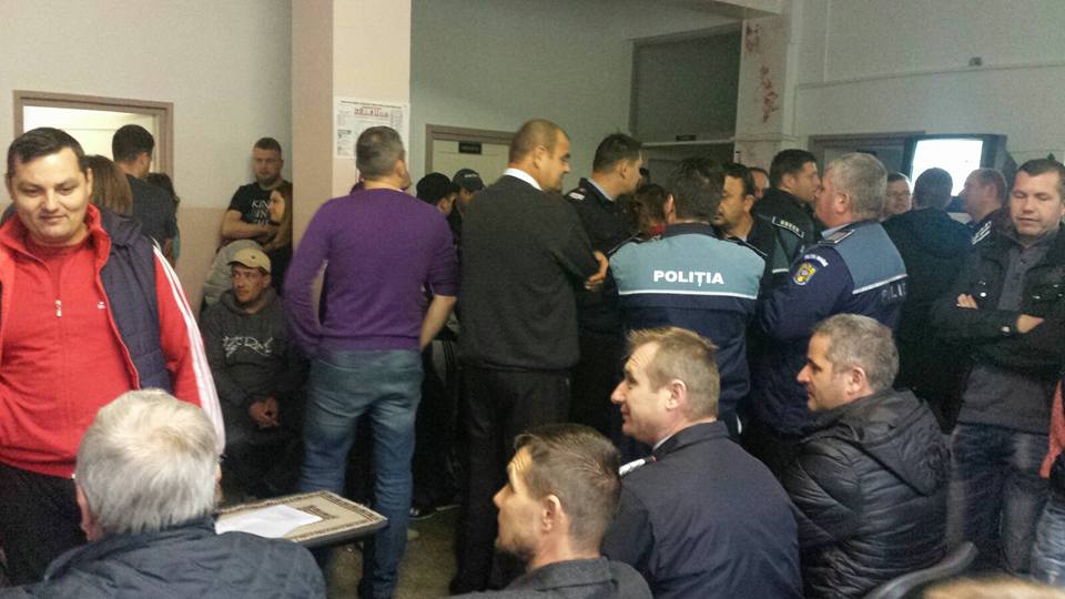 FOTO. Pompierii le mulțumesc donatorilor de sânge. Mesajul, preluat și de alte județe