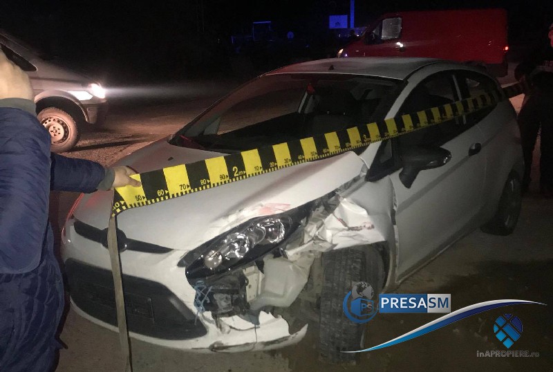 FOTOGALERIE. Accident în județul Satu Mare. O femeie a ajuns la Urgențe