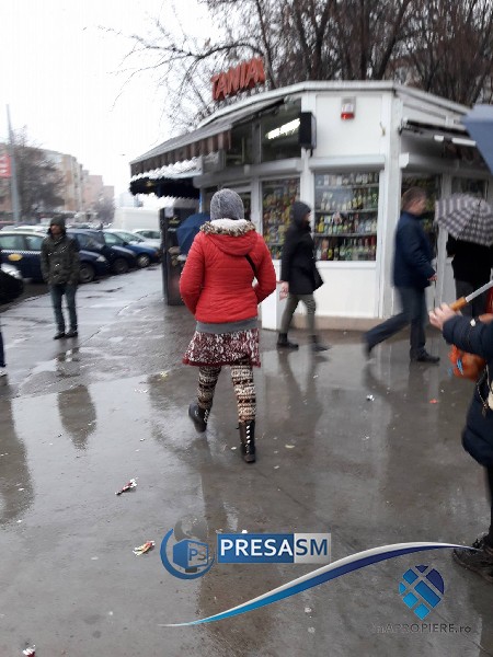 FOTO. Țeapă cu țigări de contrandă în Piața Someș. Iarbă în loc de tutun, și amenințări!