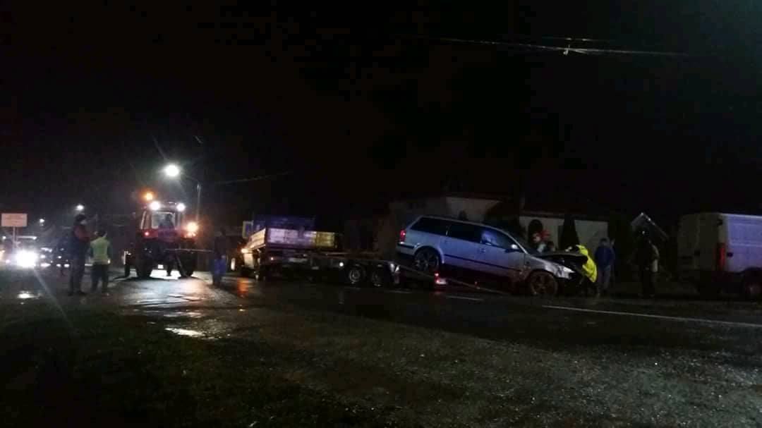 FOTO. Accident în Odoreu. Impact între două autovehicule