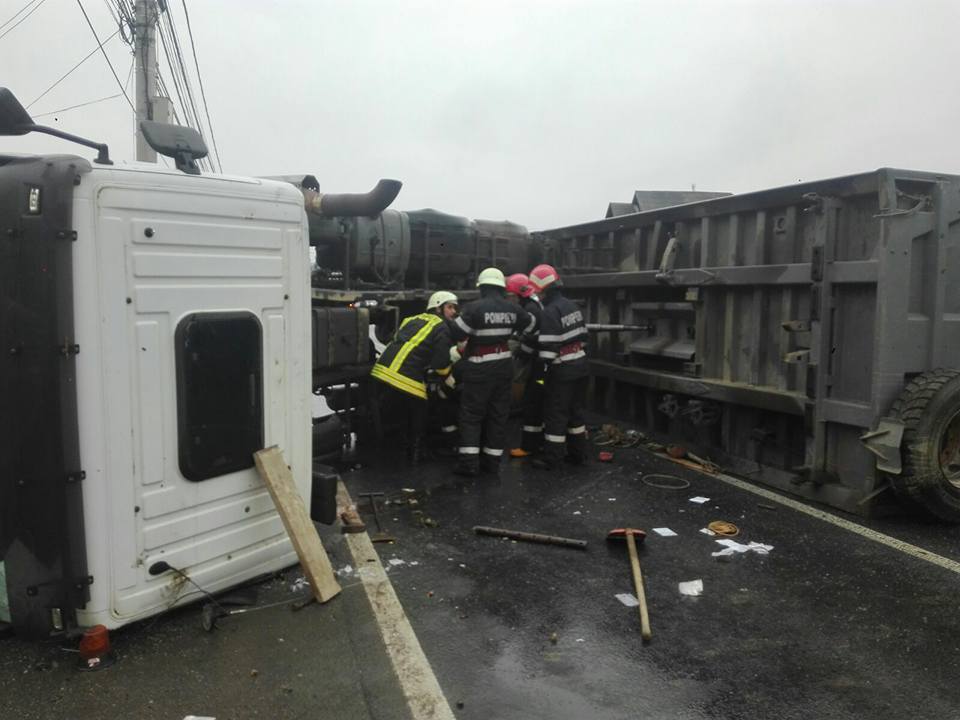 FOTOGALERIE. Accident extrem de grav, în lanț, pe DN 19, între Satu Mare și Maramureș