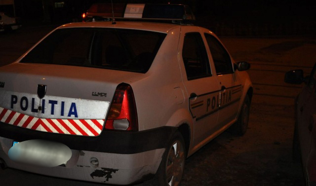 VIDEO. Poliția, cu 100 km/h în localitate, în județul Satu Mare! Fără girofar