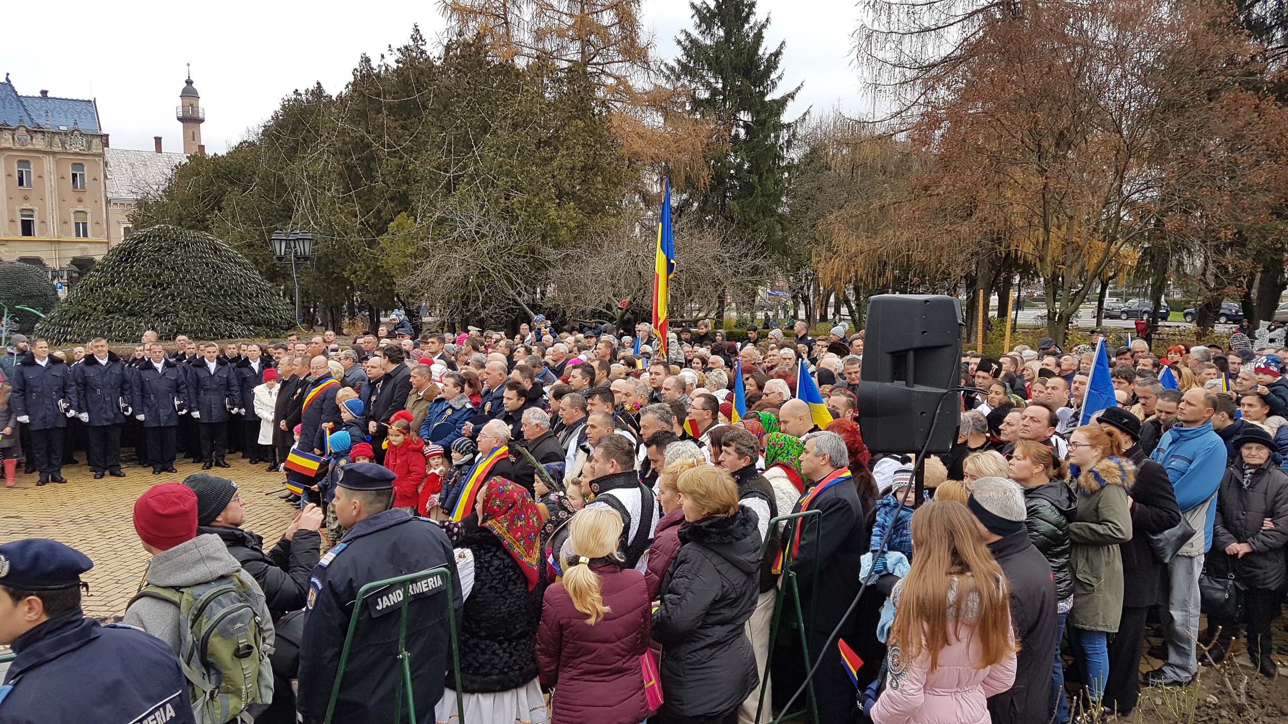 FOTO/VIDEO. Mii de sătmăreni au sărbătorit Ziua Națională! La mulți ani, România!
