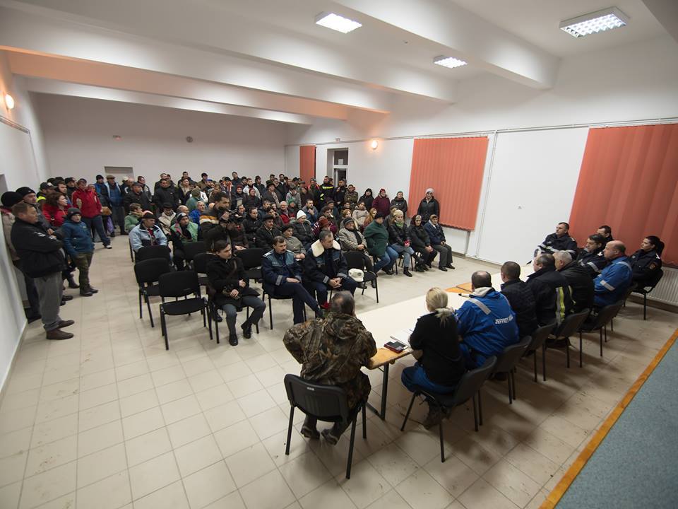 FOTO. Sătenii din Moftin, speriați de posibilitatea unei explozii. Ce spun autoritățile