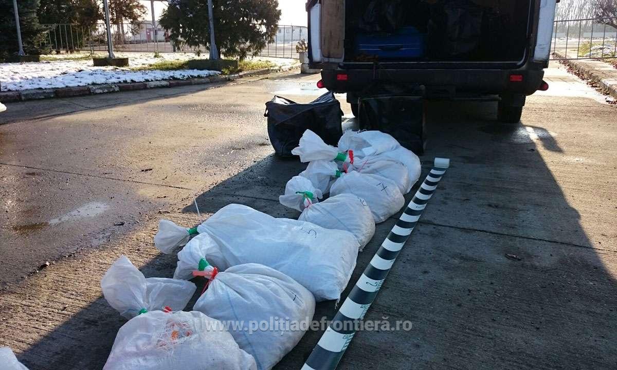 FOTO/VIDEO. Captură importantă în Vama Petea. Bărbați prinși în flagrant