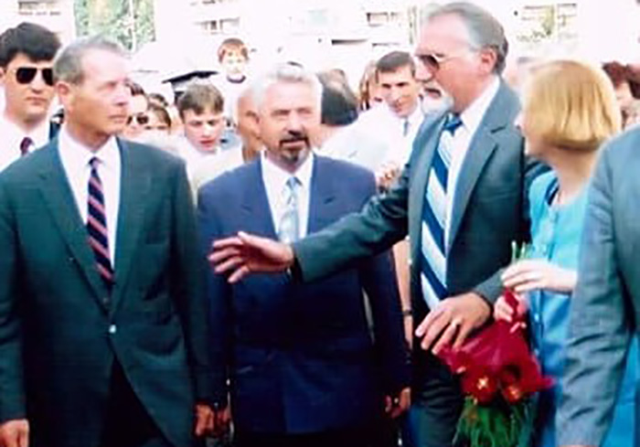 FOTOGALERIE. Vizita istorică a Regelui Mihai I în Satu Mare. Întâmpinat de mii de persoane