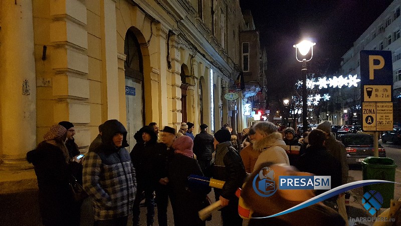Protest în fața Tribunalului Satu Mare. Zeci de persoane sunt așteptate astăzi