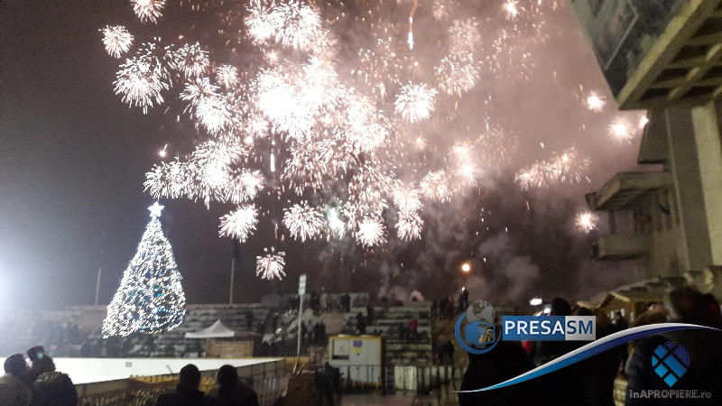 FOTO/VIDEO. La mulți ani, Satu Mare! Foc de artificii spectaculos în centrul Sătmarului