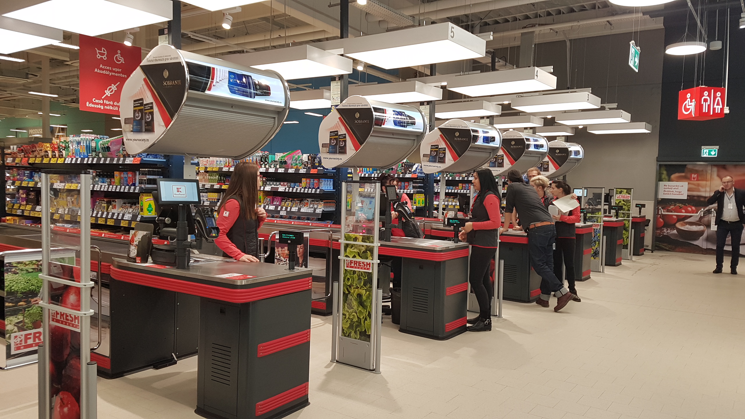 Sunt anunțate majorări de salarii. Și pachetul de beneficii va crește. La ce sumă va ajunge venitul brut